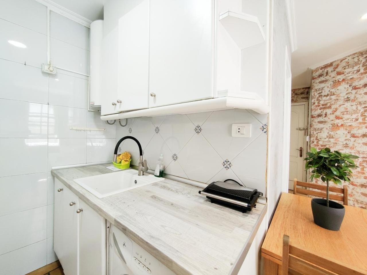 Apartament Little House *